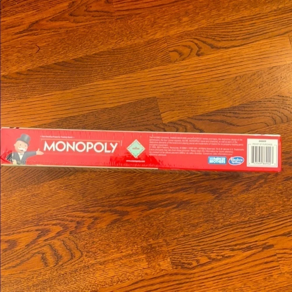 NIB Monopoly Board Game Classic w/ New Cat Token